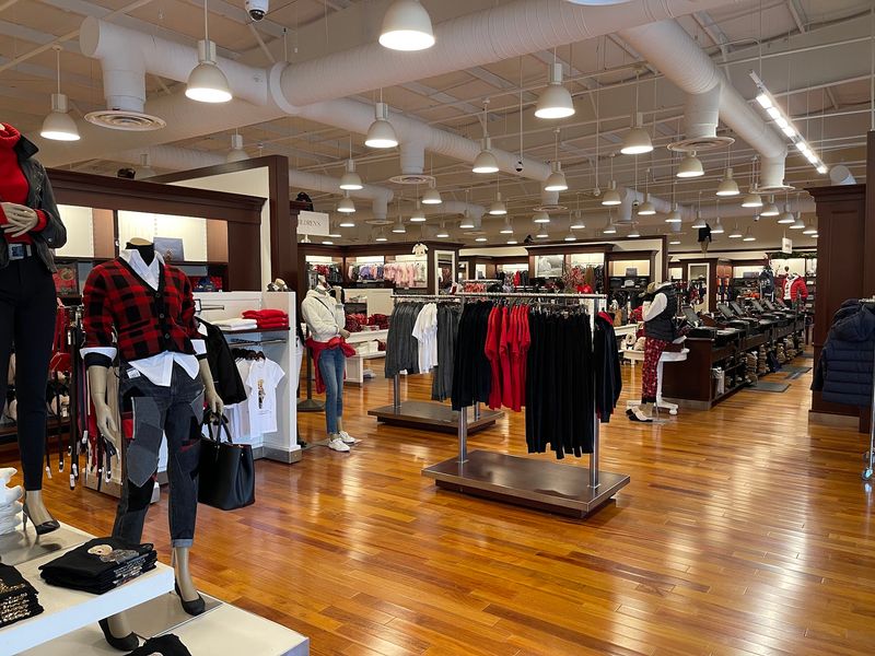 A Big Shopping Day That Still Feels Manageable