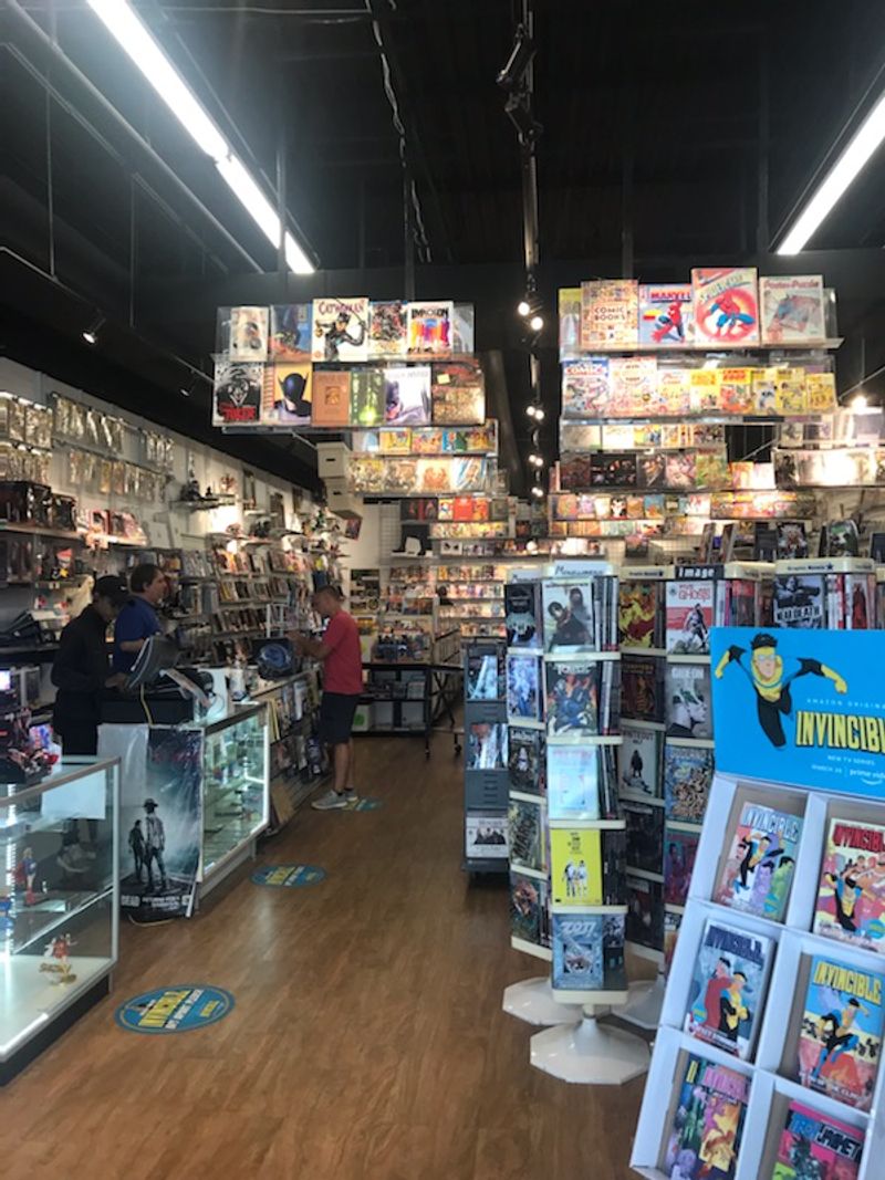 A Bright, Wide-Aisle Layout Built For Comfortable Browsing