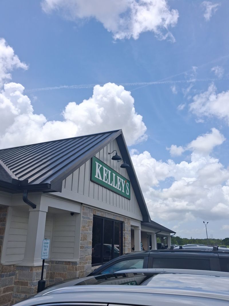 A Building That Hides How Good The Food Is