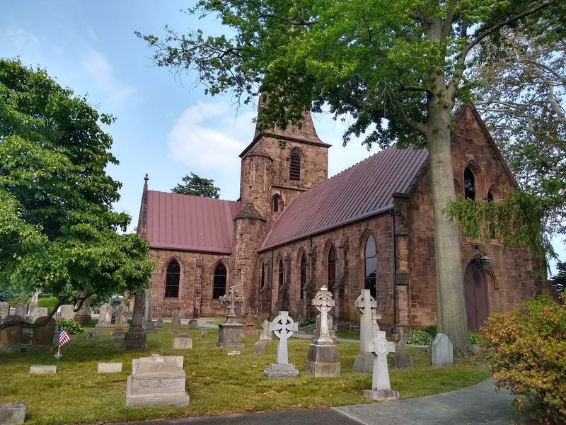 A Churchyard That Carries Centuries on Its Shoulders