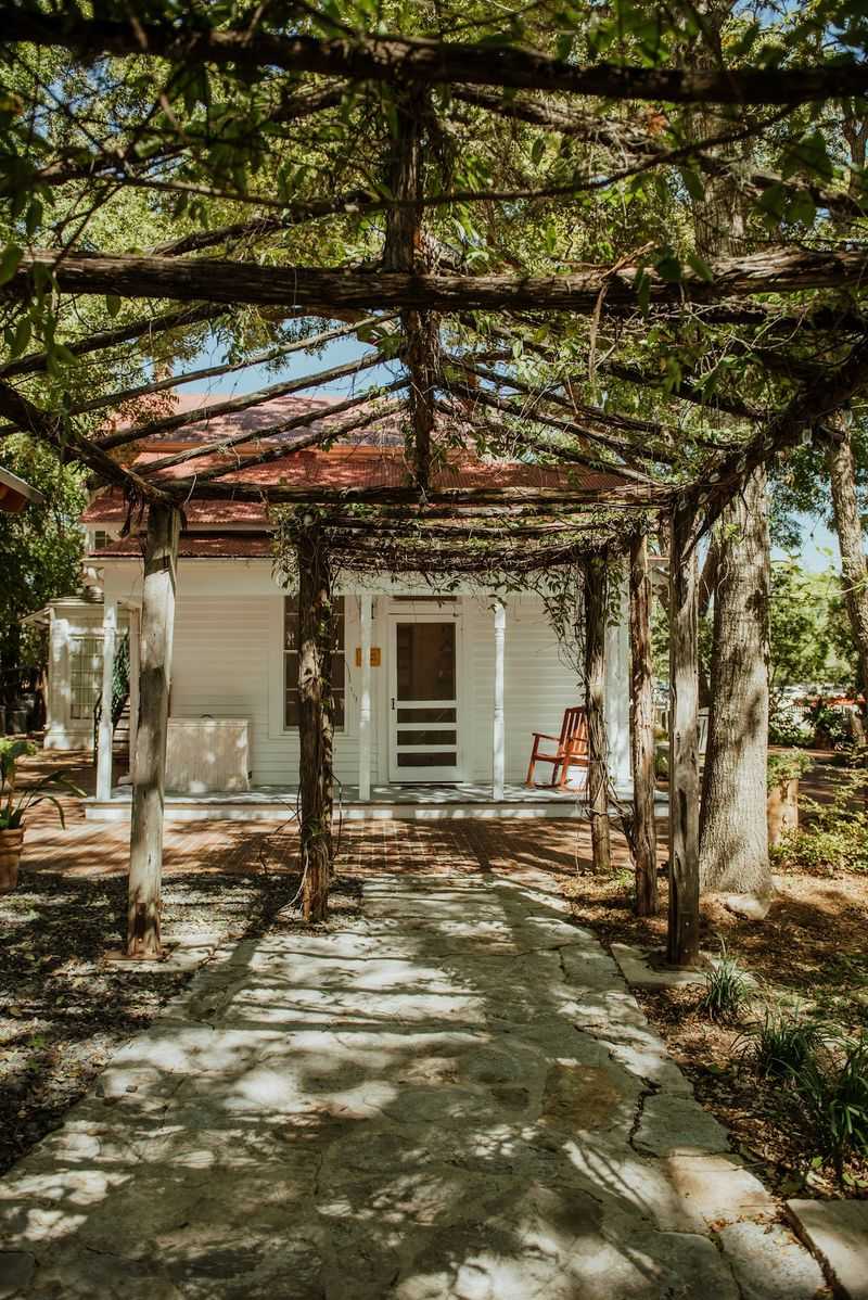 A Cotton Plantation Home From 1872 That Never Really Left A Cotton Plantation Home From 1872 That Never Really Left