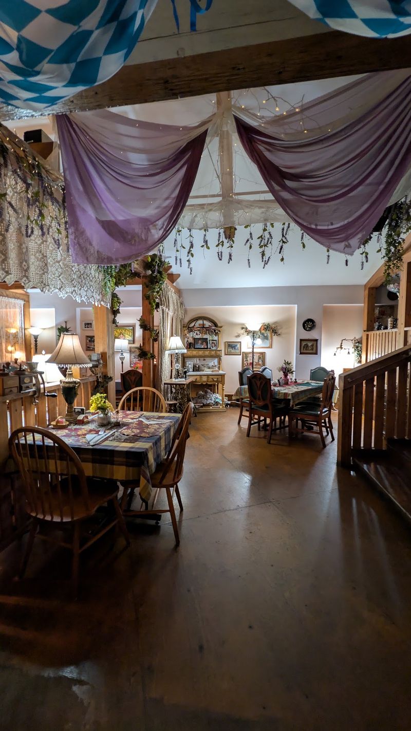A Dining Room That Looks Like a German Grandmother's Kitchen