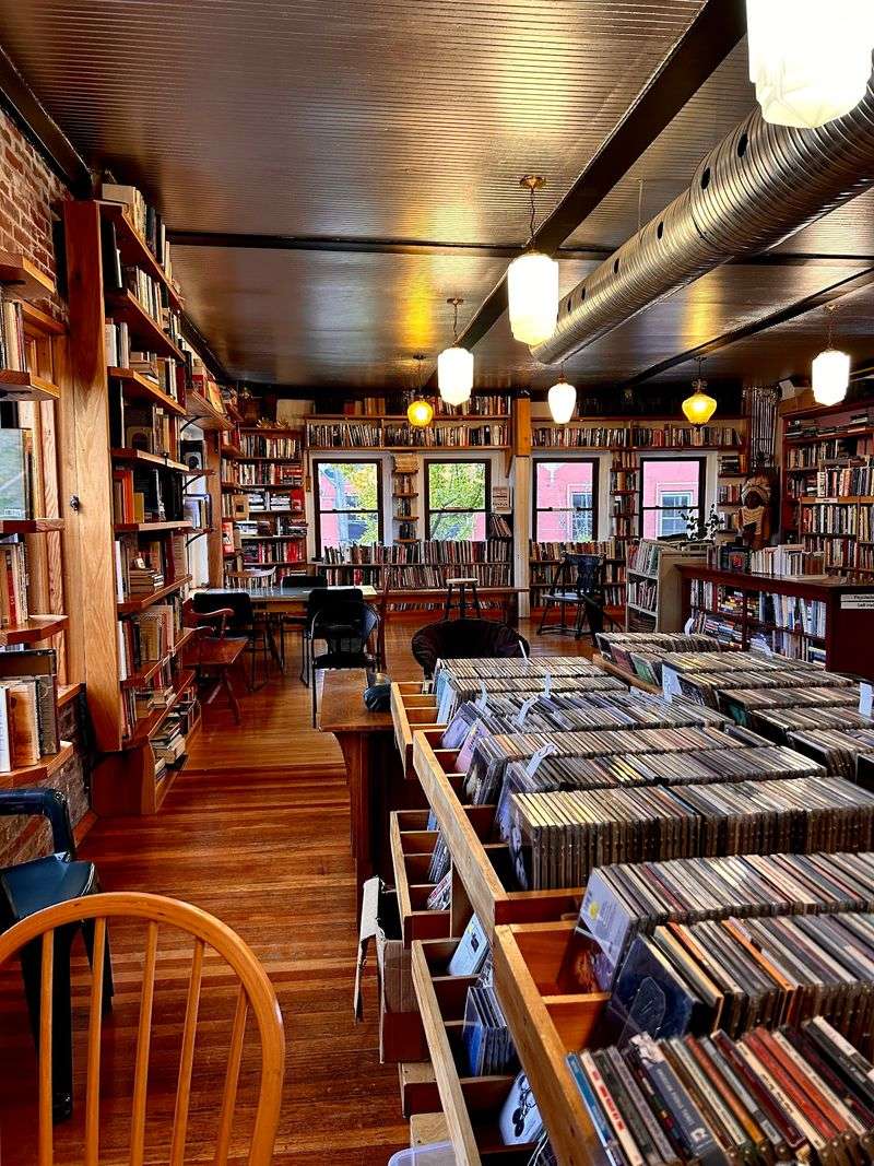 A Gathering Spot For Music And Writers A Gathering Spot For Music And Writers