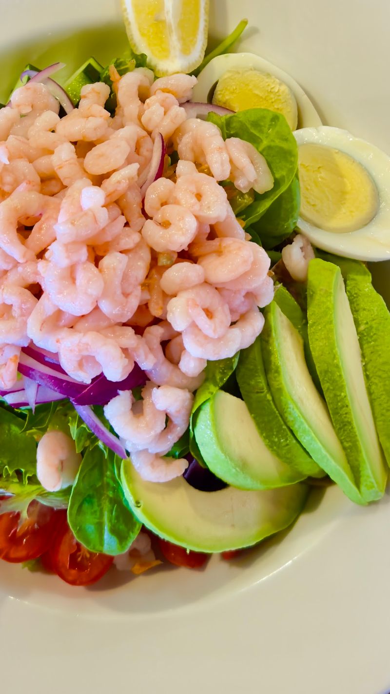 A Menu That Goes Beyond Seafood