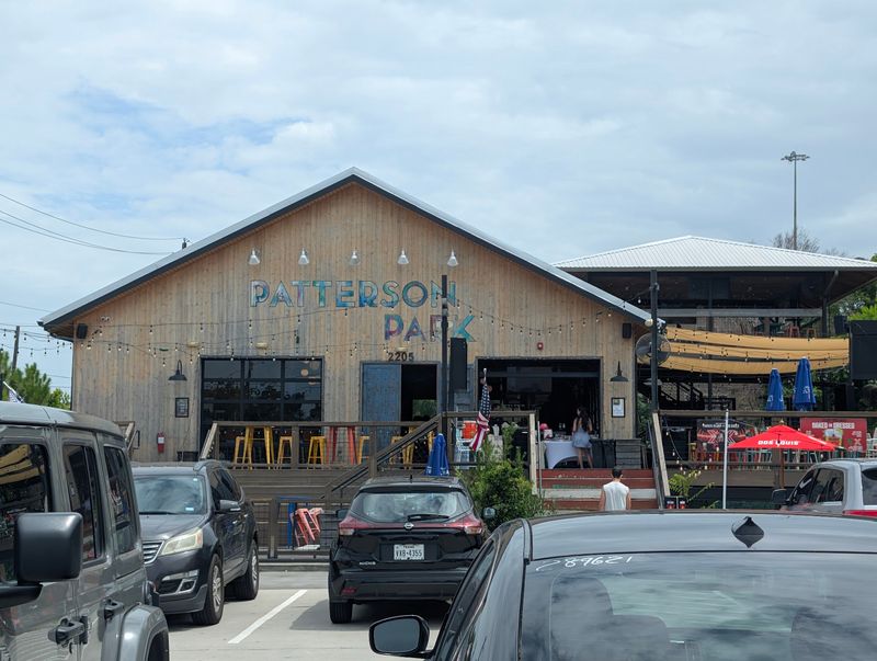 A Neighborhood Hangout Right On The Bayou Trail