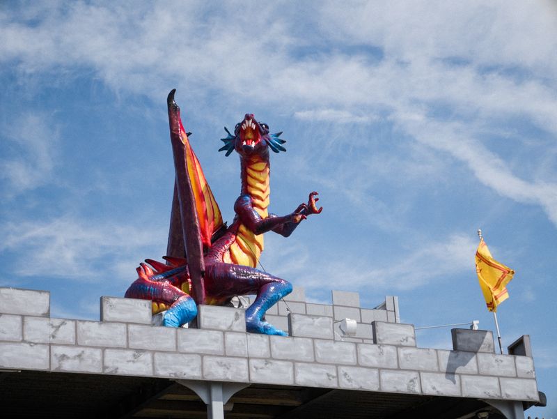 A Rooftop Dragon That Doubles As A Landmark A Rooftop Dragon That Doubles As A Landmark