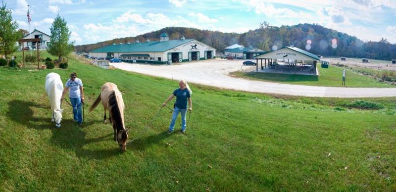 A Sanctuary Spread Across Rolling Missouri Land A Sanctuary Spread Across Rolling Missouri Land