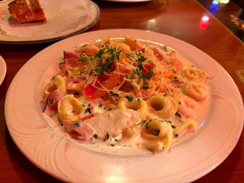 A Short Menu That Knows Exactly What It Is A Short Menu That Knows Exactly What It Is