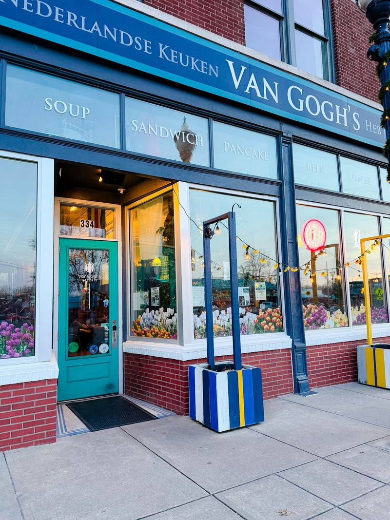 A Slice of Amsterdam Tucked Into Historic Commercial Street
