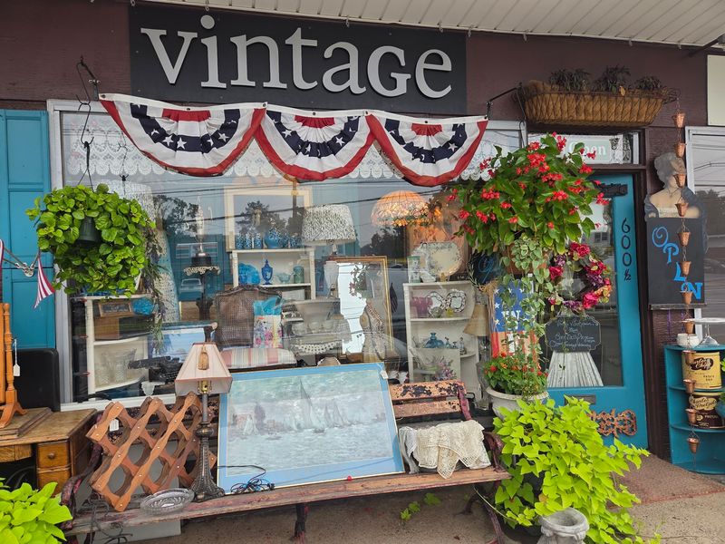 A Small Storefront With a Big Personality A Small Storefront With a Big Personality