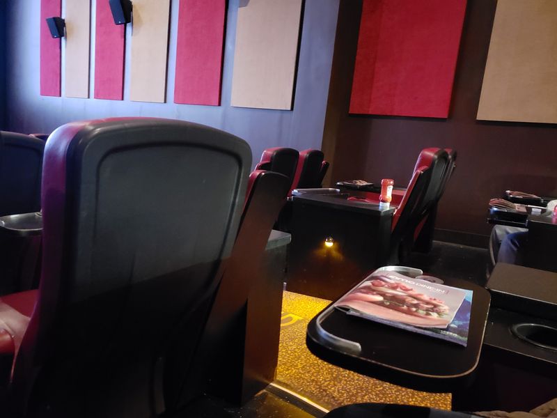 A Theater That Takes Dinner Seriously