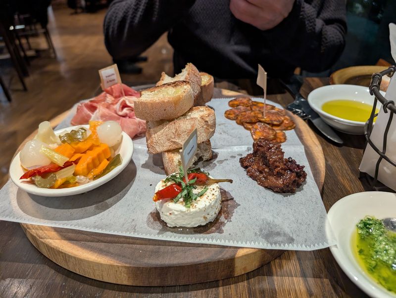 Alexandria as the Perfect Backdrop for This Culinary Adventure Alexandria as the Perfect Backdrop for This Culinary Adventure