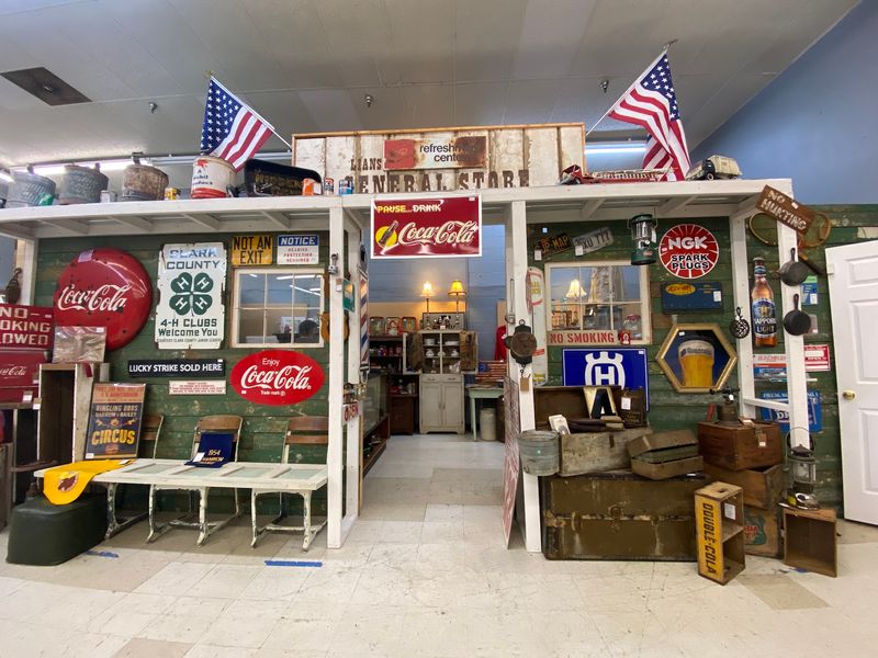 Angel's Antique and Flea Mall, Opelika
