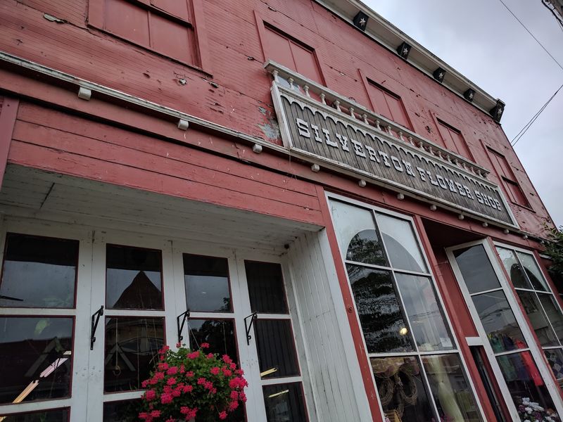 Antique shops that reward patient digging Antique shops that reward patient digging