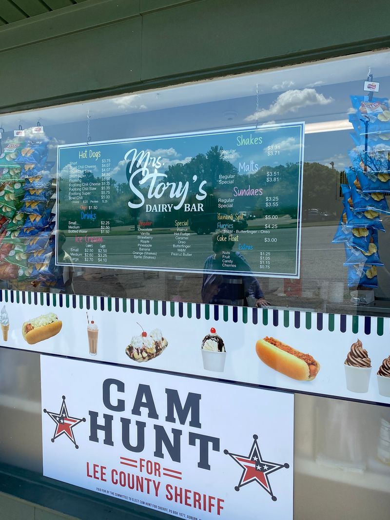 Are You Ready To Discover This Iconic Alabama Roadside Gem