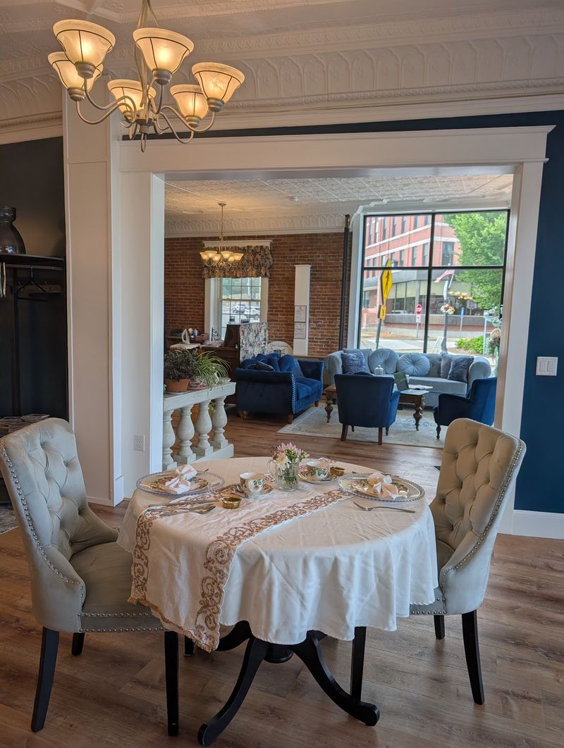 Arianna's Tea Room, New Hampshire Arianna's Tea Room, New Hampshire