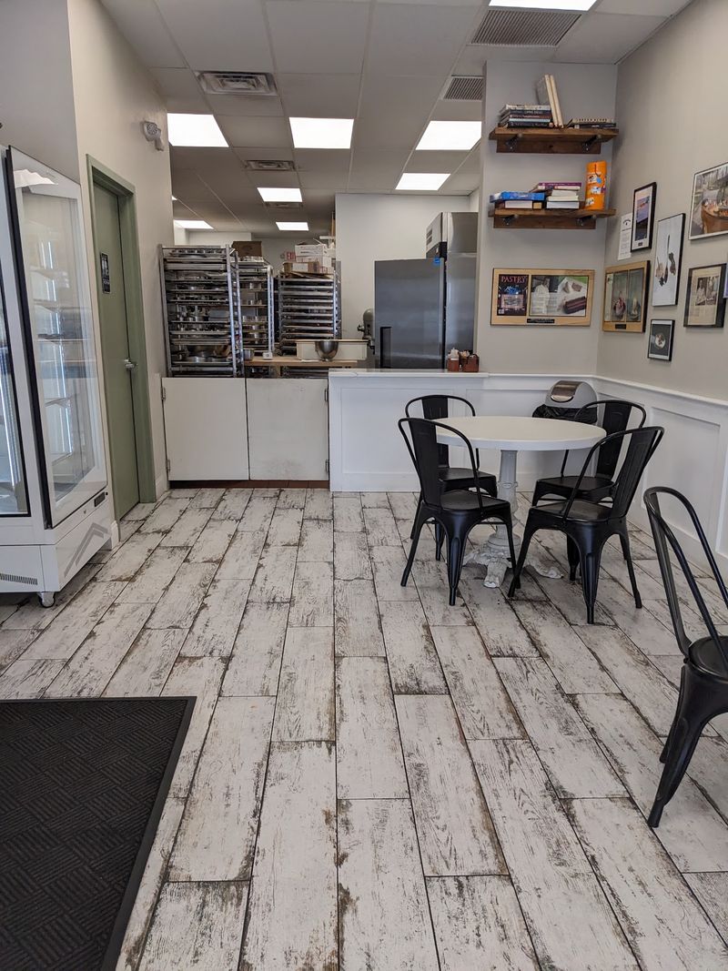 Bakehouse by Joe Murphy, New Providence