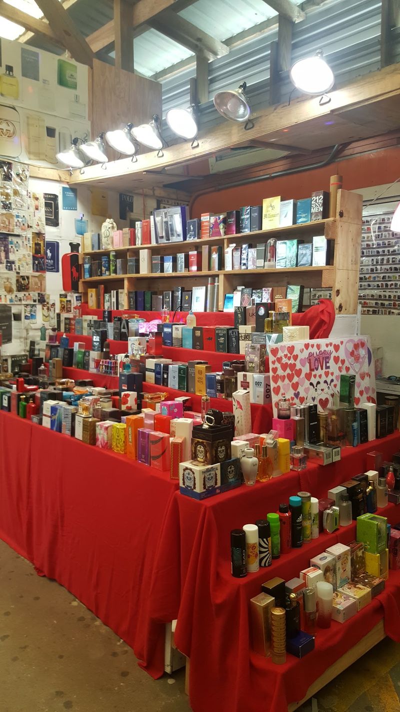 Barbers, Salons, And Services Hidden Between Stalls