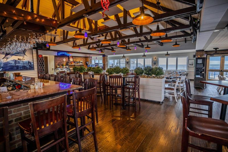 Beach Chic Interiors With Real Warmth