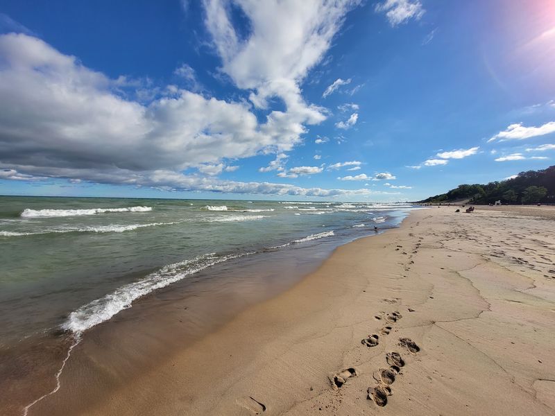Beach Days That Feel Weirdly Like the Ocean