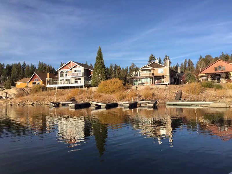 Big Bear Lake: Pine Trees, Cabins, And Cool Air Big Bear Lake: Pine Trees, Cabins, And Cool Air