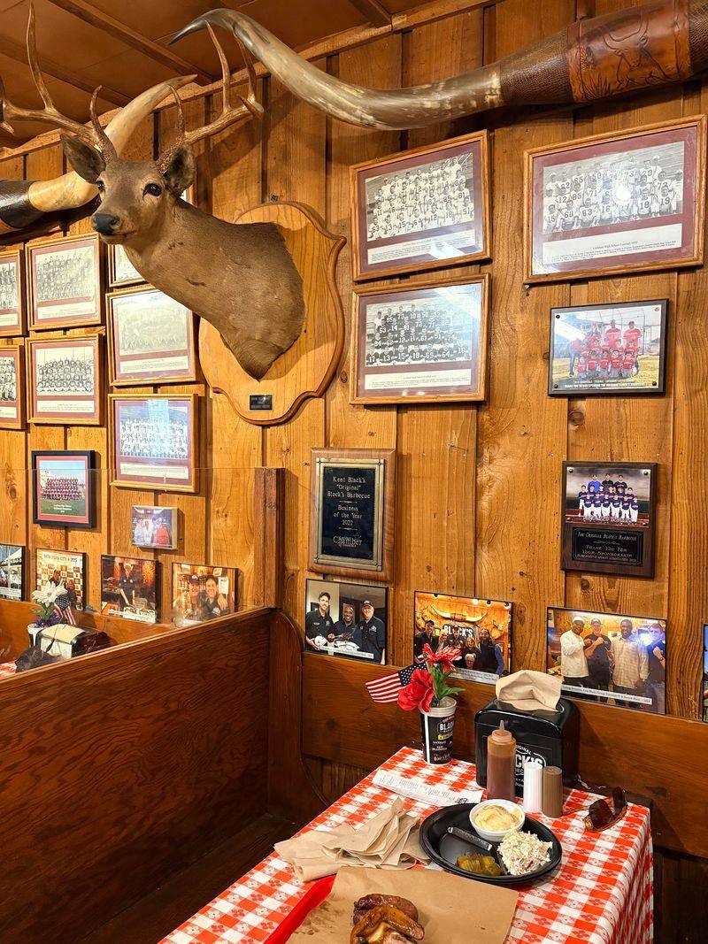 Black's Barbecue, 215 N Main St, Lockhart, TX 78644