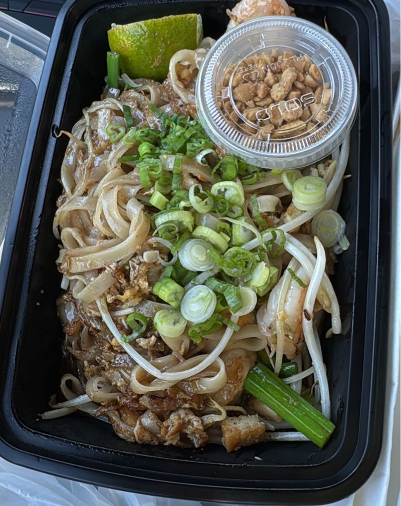 Blue Pacific at Hoover Food Mart Offers Authentic Thai Delights Blue Pacific at Hoover Food Mart Offers Authentic Thai Delights