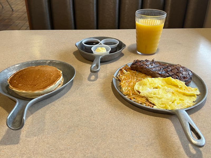 Breakfast Plates Built For The Highway