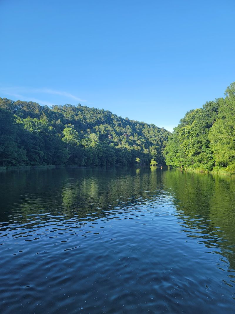 Broken Bow Lake Pulls Everyone In Broken Bow Lake Pulls Everyone In
