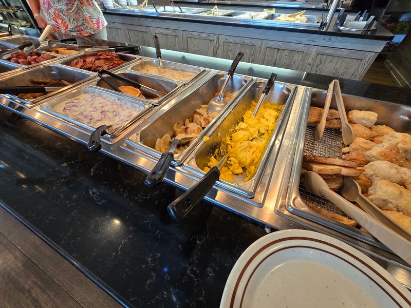 Buffet Stations Built for Serious Eaters