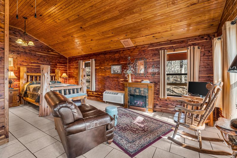 Cabins That Actually Match The Setting