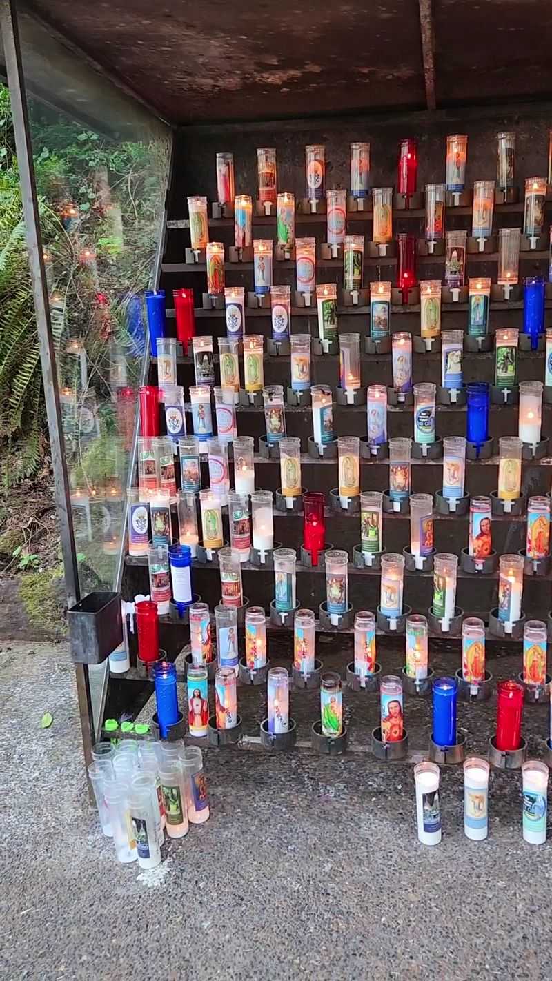 Candles, matches and other small rituals
