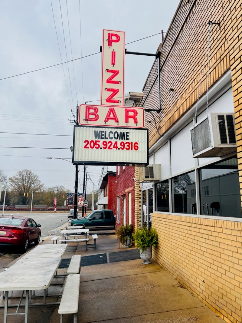 Carbon Hill Is the Kind of Town That Deserves Your Attention