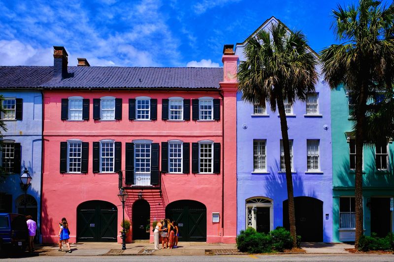Charleston, Cobblestones, Pastel Rows, and Harbor Light Charleston, Cobblestones, Pastel Rows, and Harbor Light