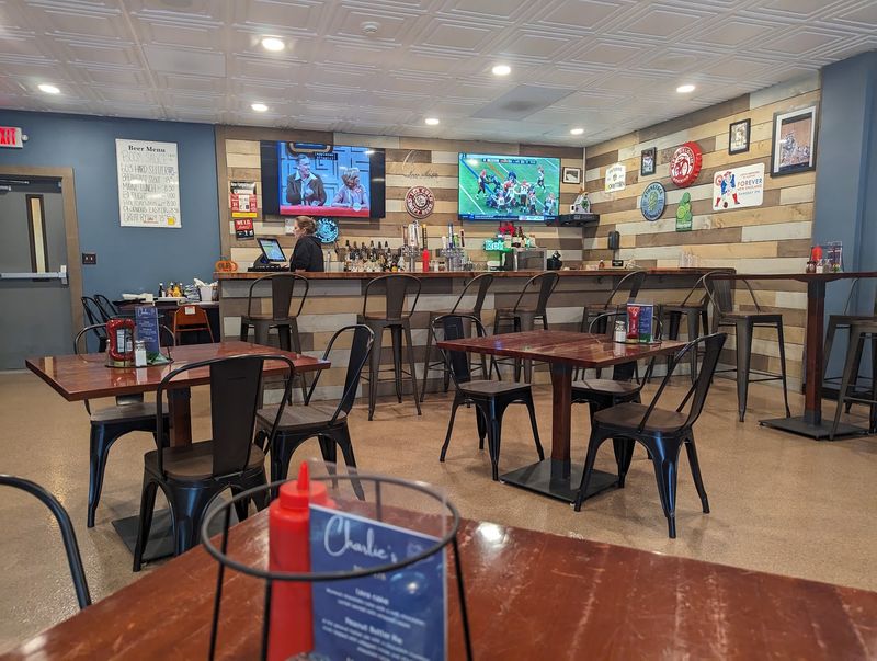Charlie's Italian Pizzeria in Deerfield