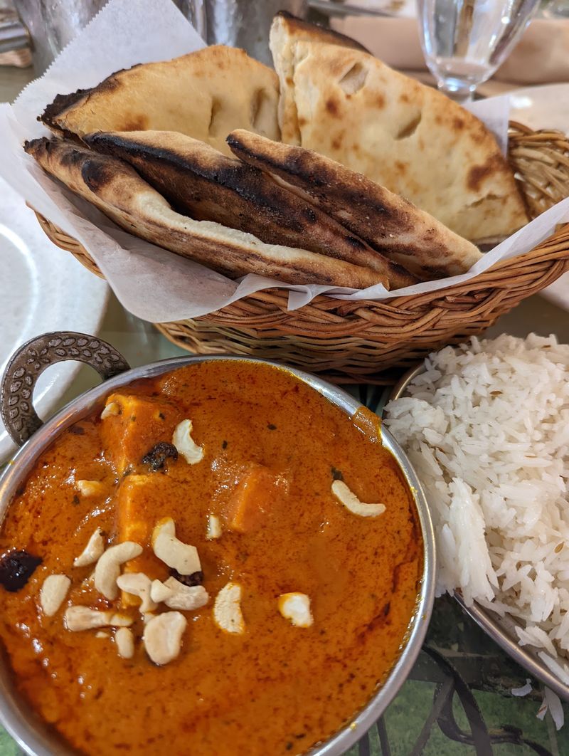 Chicken Tikka Masala That Earns Its Reputation Chicken Tikka Masala That Earns Its Reputation