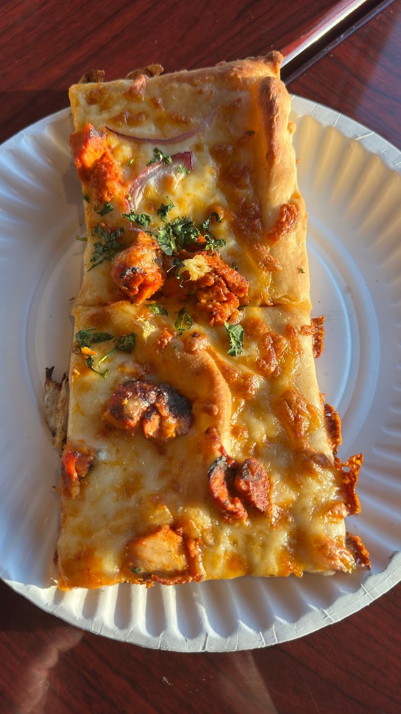 Chicken Tikka Pizza, The One Everyone Orders