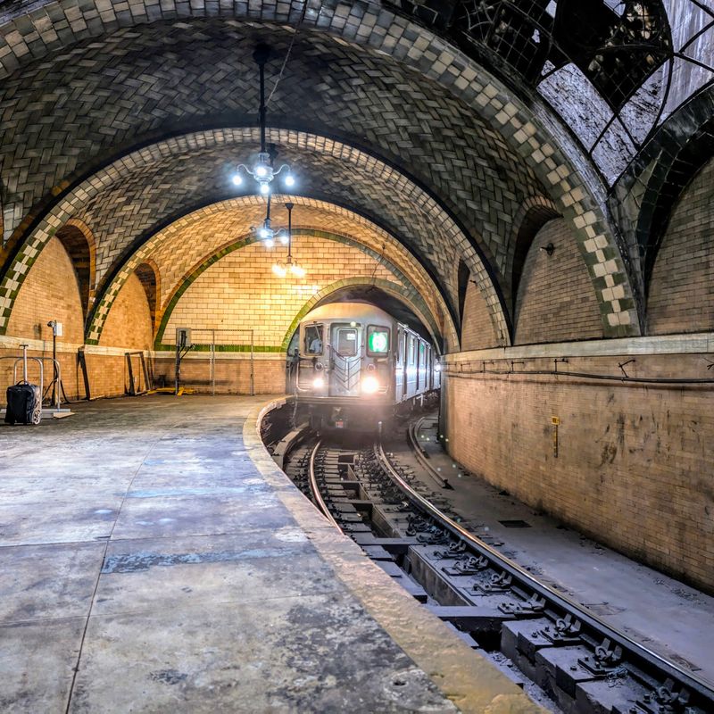 City Hall Station, The Subway Stop You Can Only Glimpse