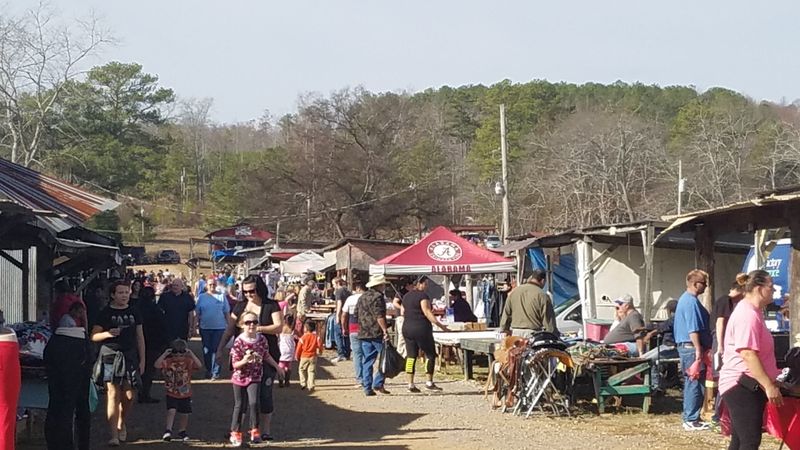 Collinsville Trade Day Flea Market, Collinsville