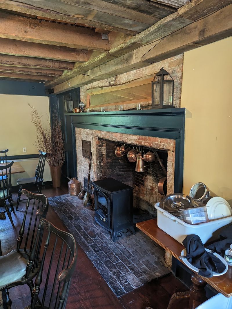 Coppers, a Romantic Hideaway Coppers, a Romantic Hideaway