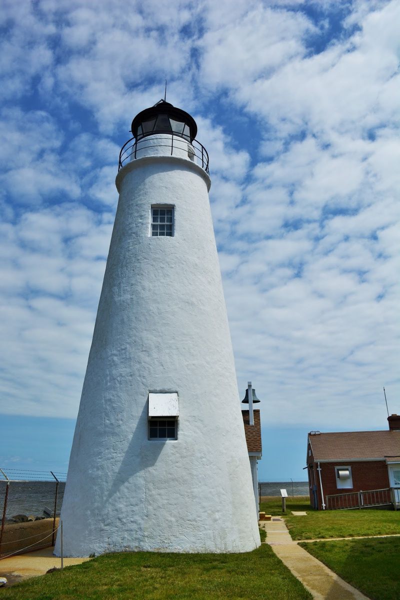Cove Point Lighthouse Cove Point Lighthouse