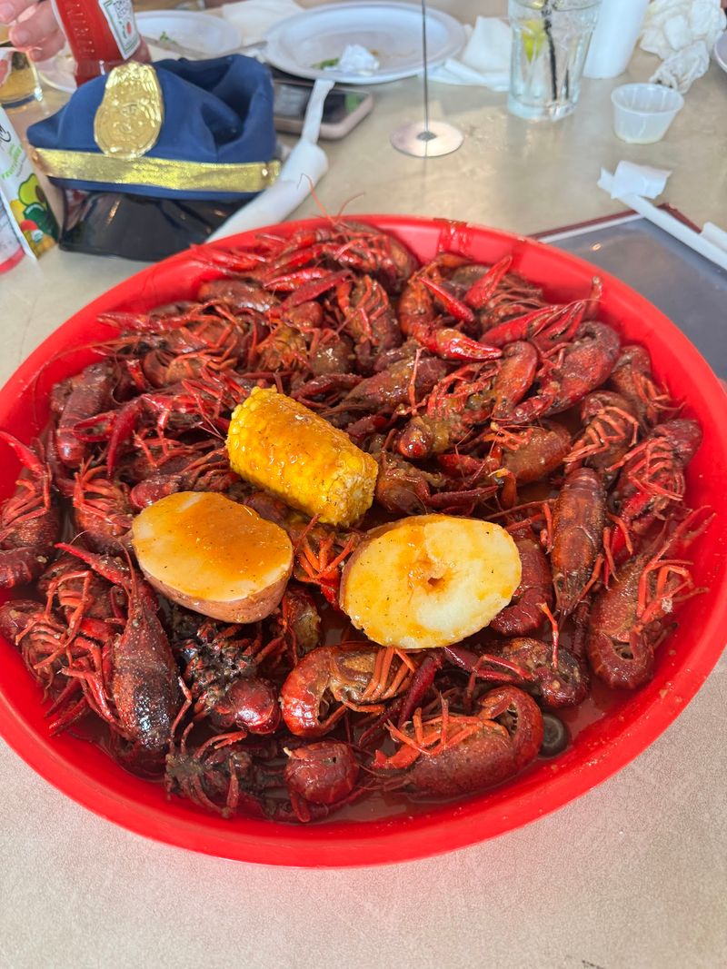 Crawfish Season and Why It Draws a Crowd
