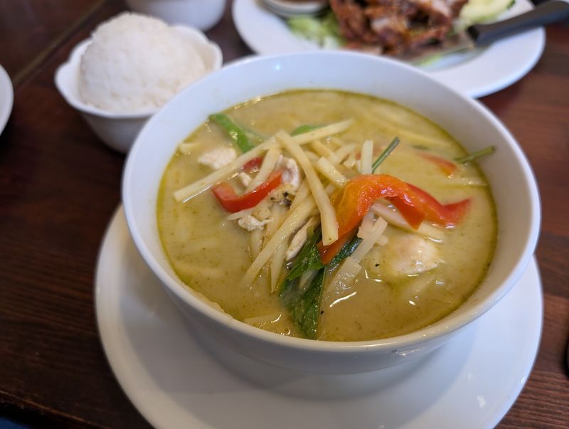 Curries That Come Out Rich and Aromatic Curries That Come Out Rich and Aromatic
