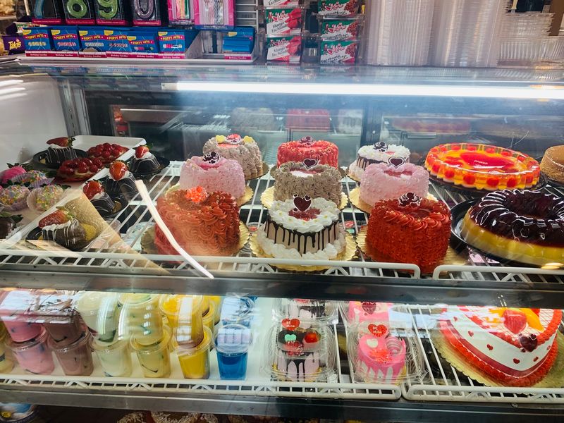 Custom Cakes That Show Up at Local Celebrations