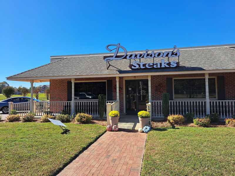 Davison's Steaks, Sanford