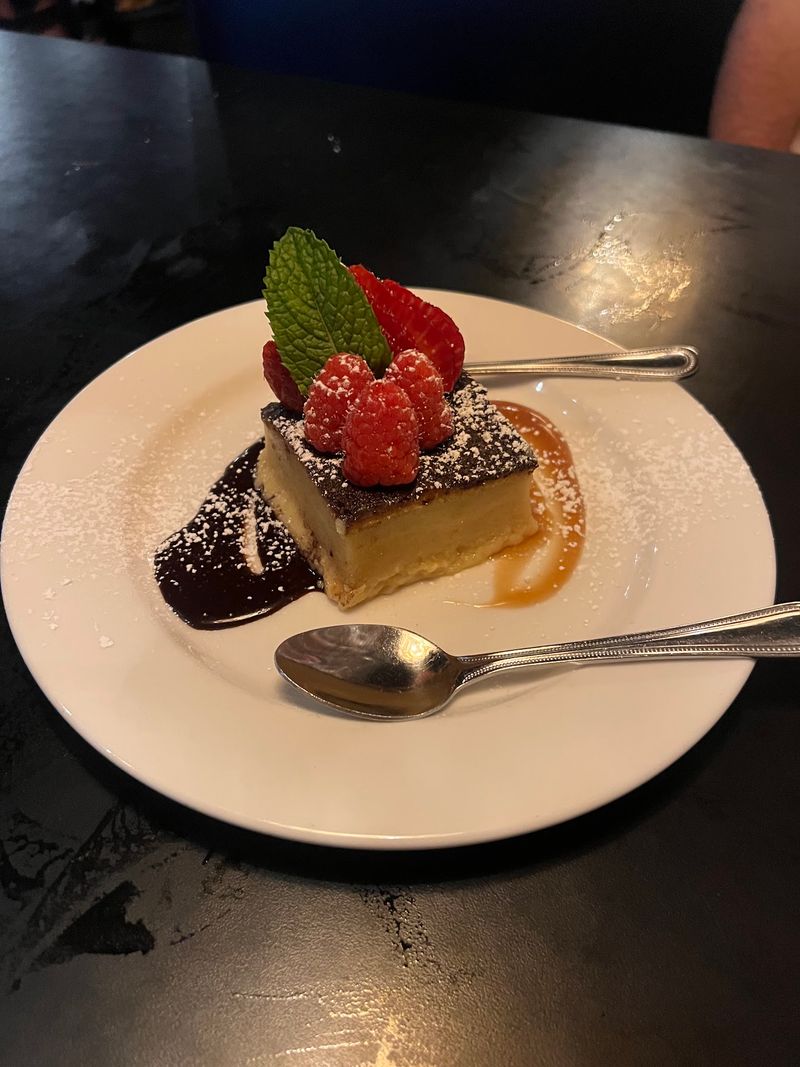 Desserts That Compete With The Famous Rolls Desserts That Compete With The Famous Rolls