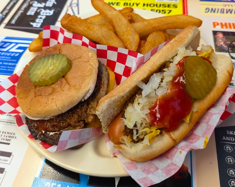 Dew Drop Inn And A Century Of Mobile Chili Dogs Dew Drop Inn And A Century Of Mobile Chili Dogs