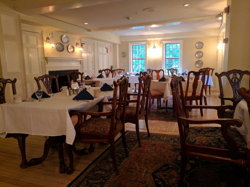 Dining in the Maples Room Dining in the Maples Room