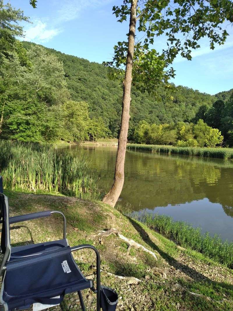 East Fork Campground at East Lynn Lake