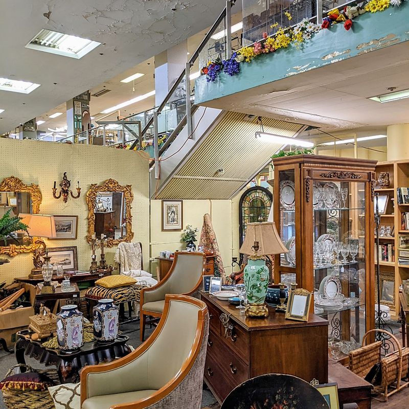 Eastbrook Flea Market and Antique Mall, Montgomery